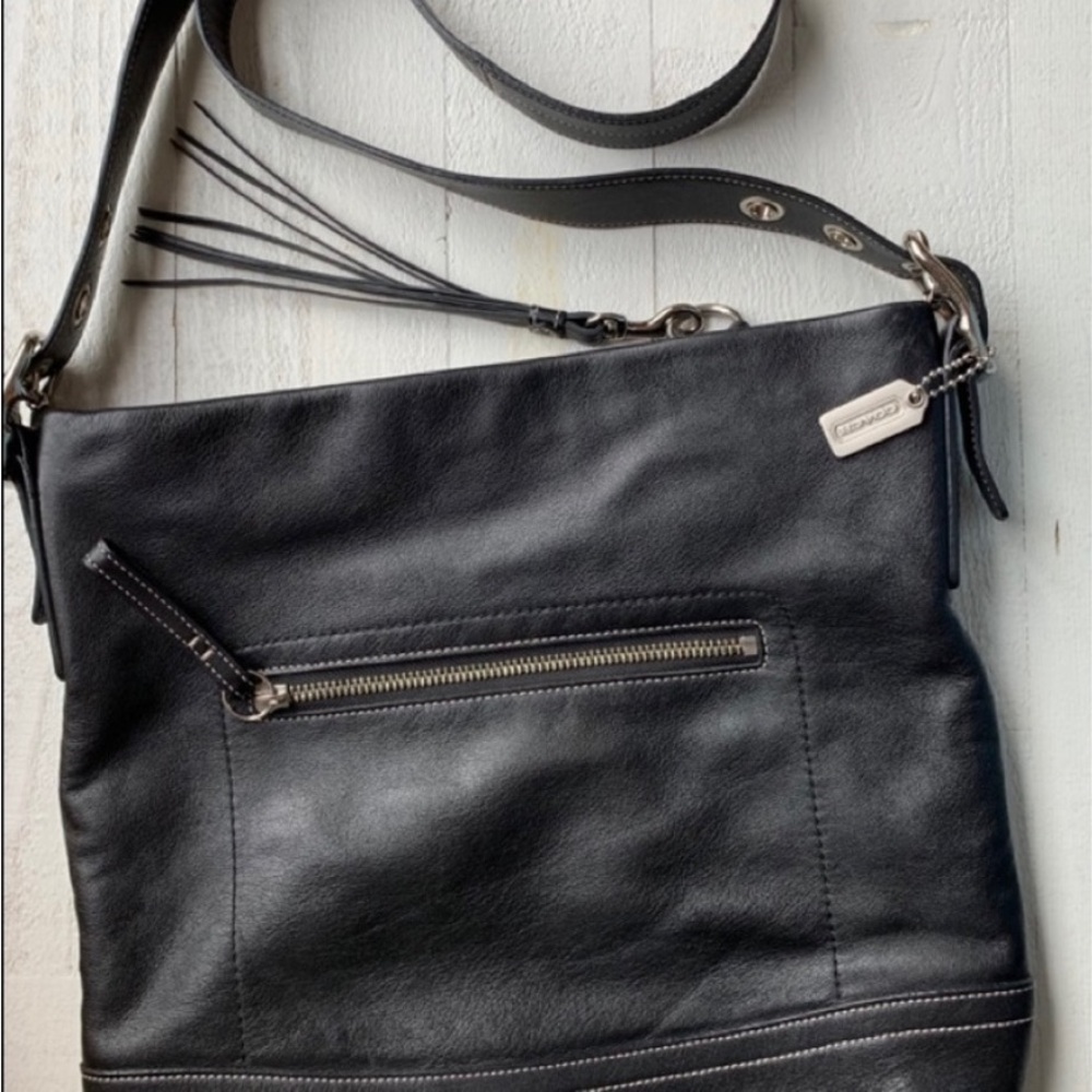 Coach Large LIKE NEW Soho Crossbody Black Leather Bag